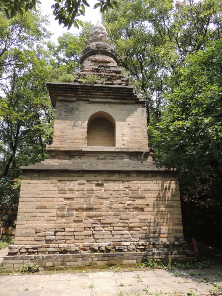 嵩山大法王寺唐塔