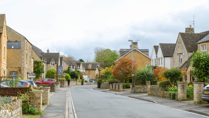 英伦小镇一日游记:bourton-on-the-water,乡村小镇也能热闹非凡