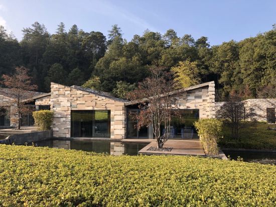 腾冲隈研吾·石头纪温泉villa度假酒店
