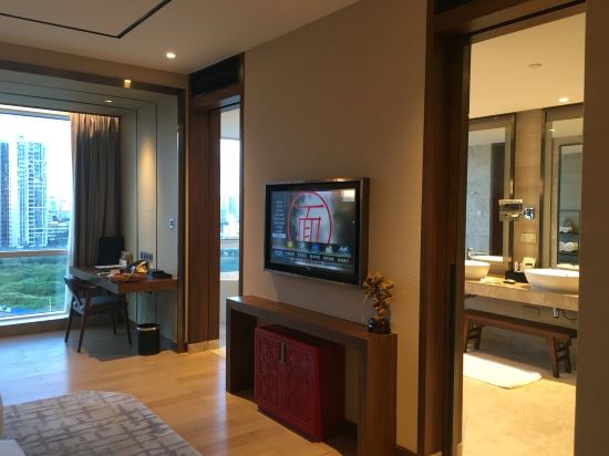 海口华彩华邑酒店