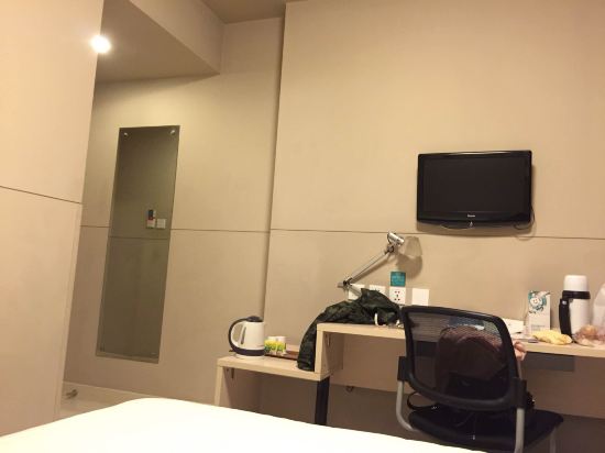 锦江之星(昆明西昌路店)预订价格,联系电话\位