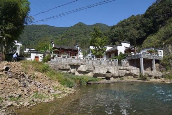 泾县月亮湾古道山庄