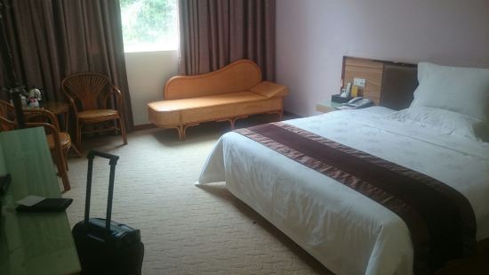 江门粤港酒店预订价格,联系电话\位置地址