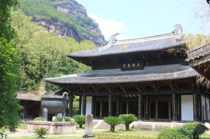 九月坐假日特快列车周末两日游走武夷山图文版