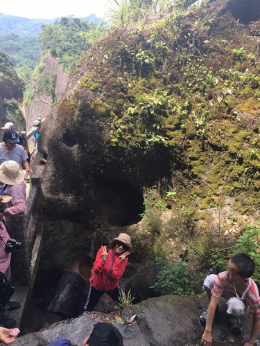 天遊峰,武夷山最高峰!先說一句不建議這個季節爬山啊,真心有曬又累!