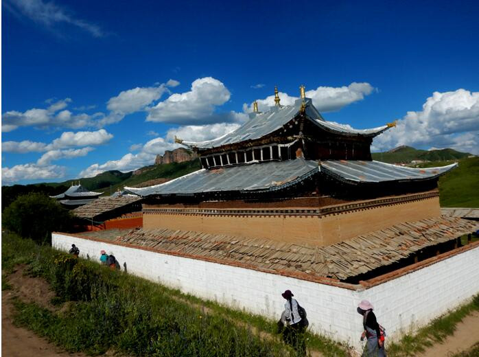 广西平南寺面南山有多少人口_广西容县南山金库图片