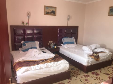 大柴旦黎明假日酒店