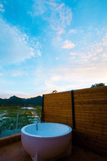 普者黑悦榕阁酒店预订价格,联系电话位置地址【携程酒店】