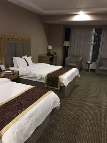 威远名流花园大酒店