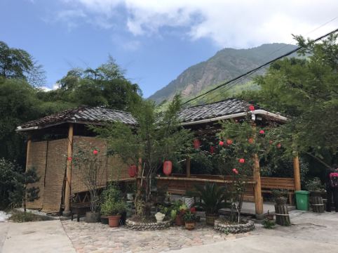 遂昌南尖岩聚仙阁农家乐