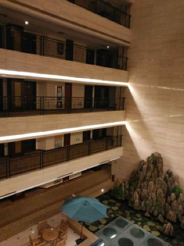 诸城华玺大酒店