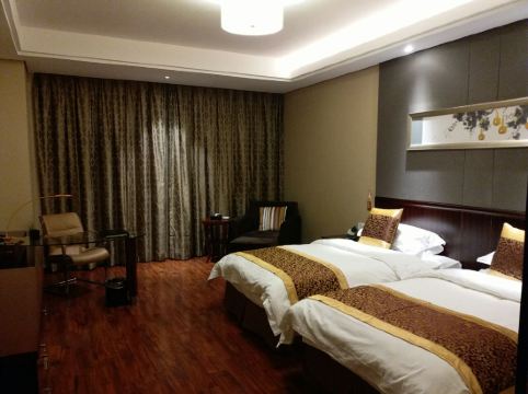 平度华玺大酒店