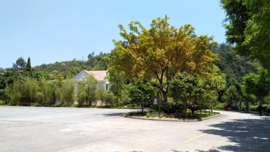 上犹陡水湖京明度假村