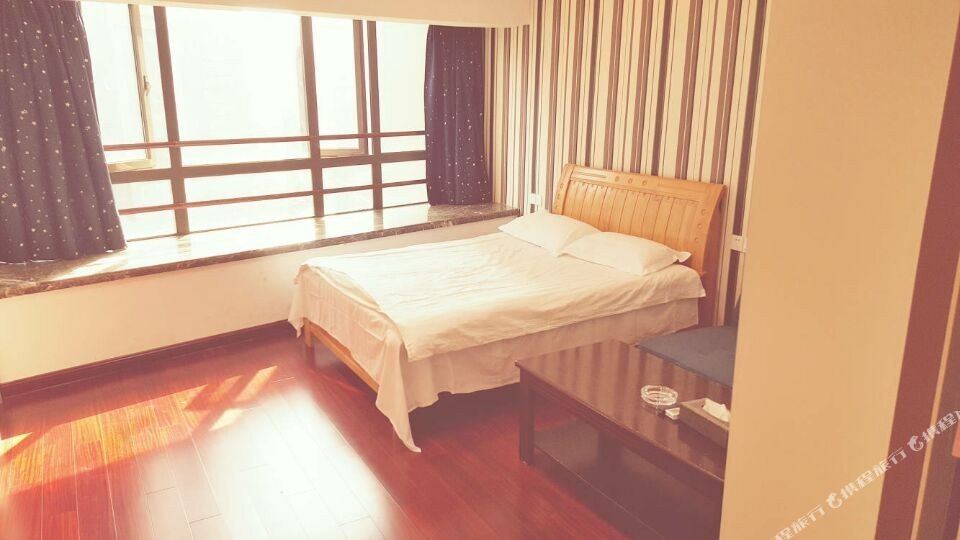 南昌红谷滩星巴克酒店式公寓房间照片