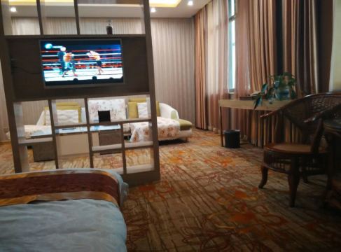 单县富丽华大酒店