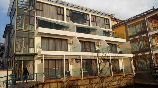 大理伴蓝海景度假酒店