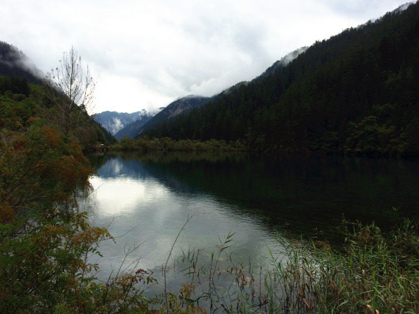 九月九寨沟--秋水共长天一色