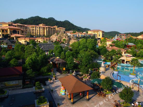 度假山庄1晚 双人沁温泉 自选横店官方旗下4星酒店1晚 横店影视城