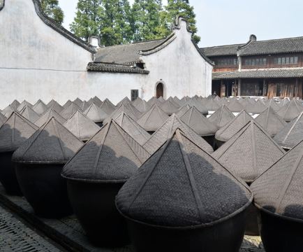 镇人陶叙昌创立了以自己名字为号的叙昌酱园,此为乌镇有历史记载以来